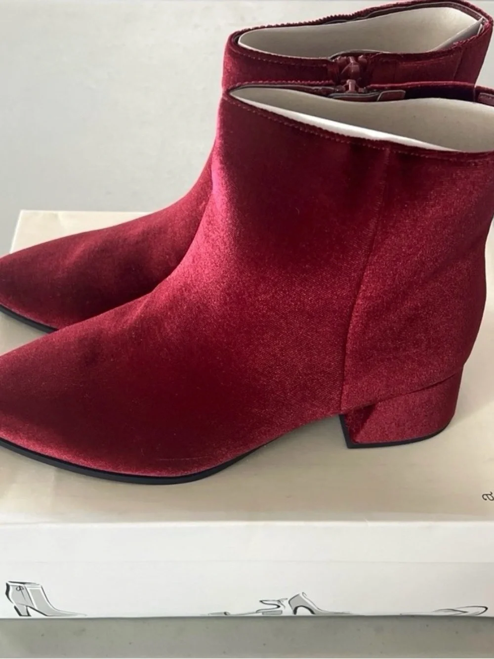 Women's Wine Velvet Pointed Toe Ankle Boots Shoes Size 7.5
